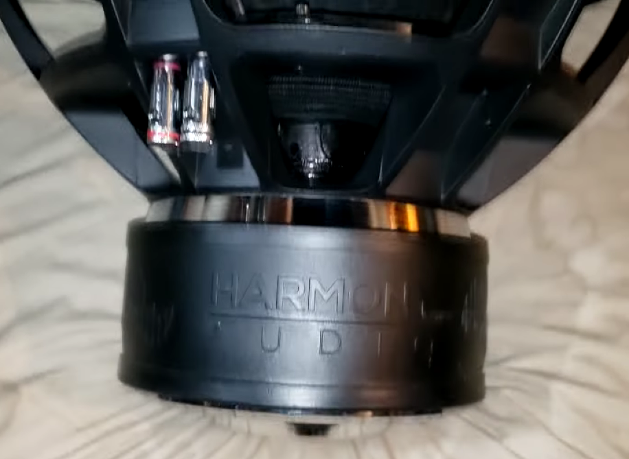 Harmony Audio HA-ML182 label