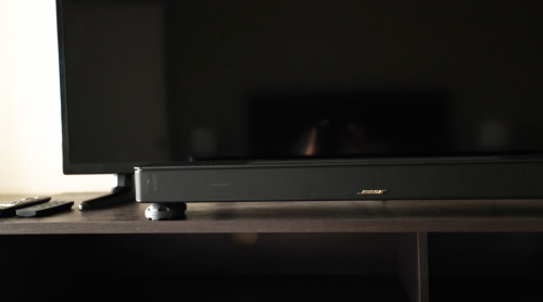 Bose Smart Soundbar 600 on tv cabinet